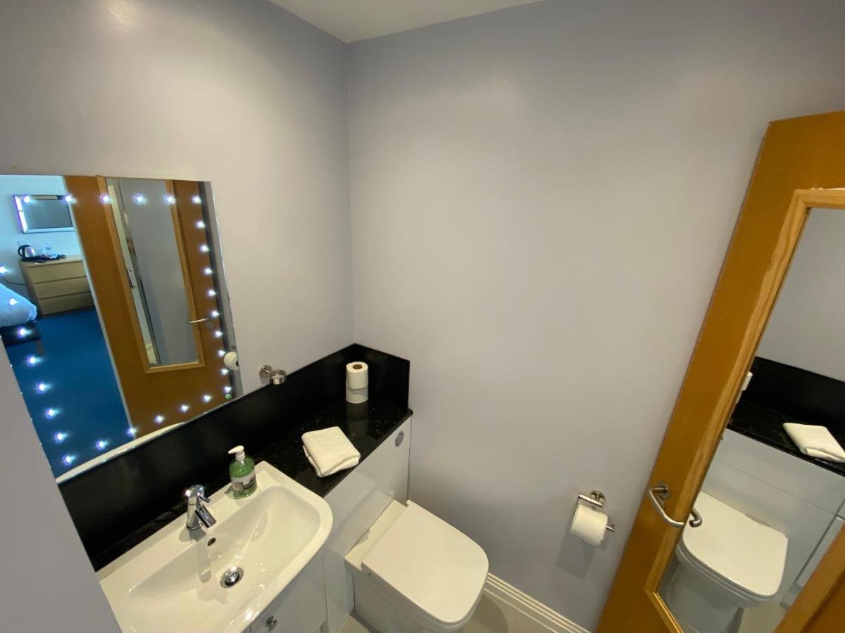 Waterfront Lodge - Accommodation Only Fort William Exteriör bild