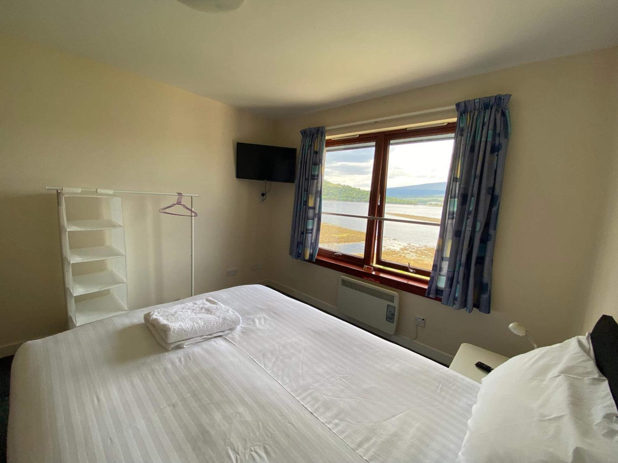 Waterfront Lodge - Accommodation Only Fort William Rum bild